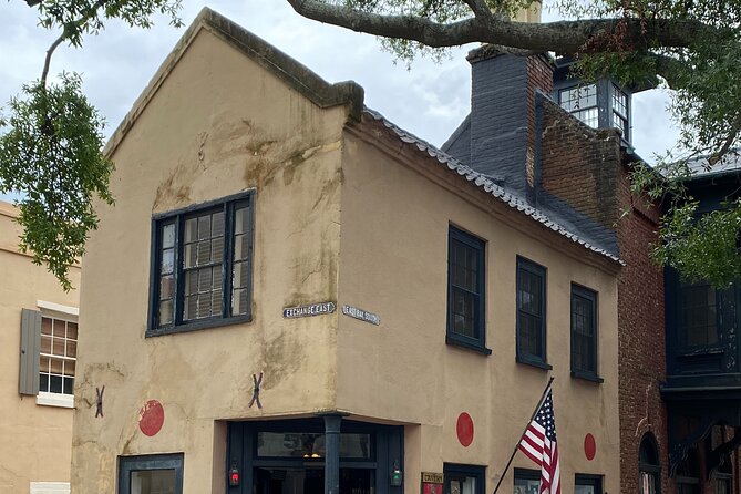 8pm Holy City Hauntings Tour - Why this Charleston ghost tour feels different