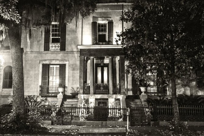 90 minute Original Haunted Savannah Tour | 8pm - How much walking and standing to expect