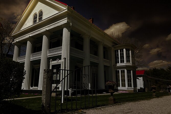 90 Minutes Ghost Walking Tour in Kennebunkport - Silas Perkins Park and the Bard of Kennebunkport