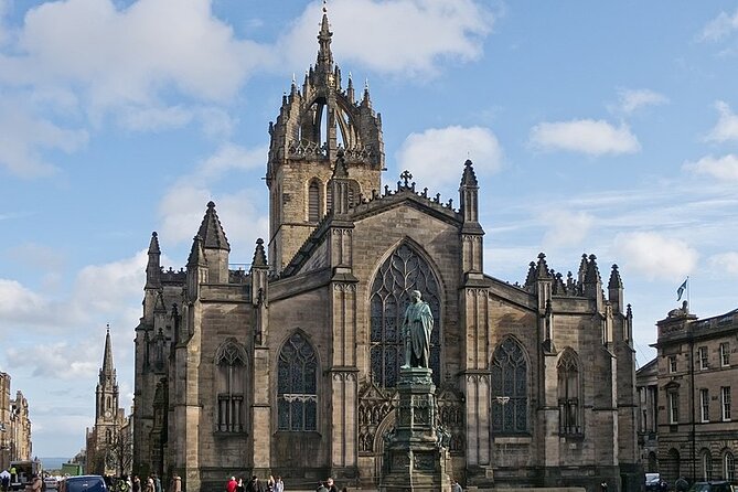 A History of Witchcraft in Edinburgh: A Self-Guided Audio Tour - High Street and the wider Scottish witchcraft story