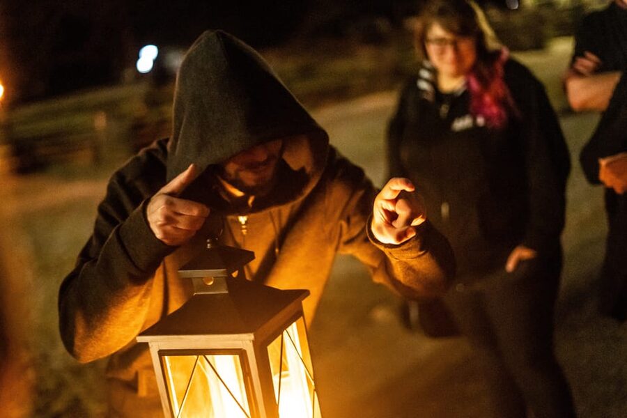 Alexandria: Ultimate Dead of Night Walking Ghost Tour - The Alexandrian hotel and modern ghost lore