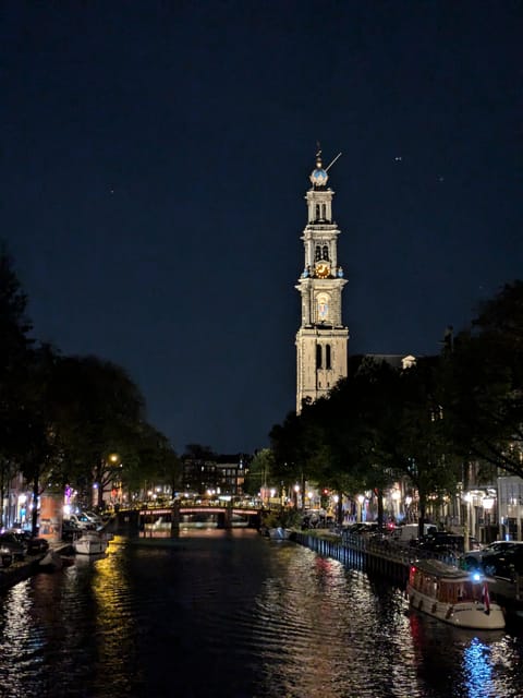Amsterdam: Ghastly Grachten: ghost stories&dark history tour - Huis met de Hoofden and the first dark stories