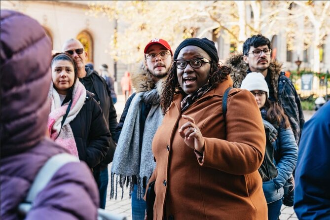 Amsterdam Haunted History and Ghost Walking Tour - How the guides shape the experience