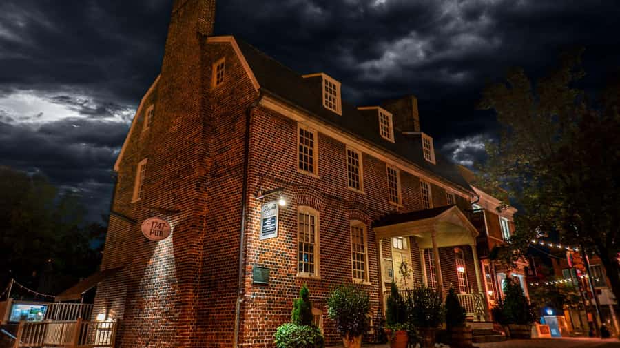 Annapolis: Ghosts of the Harbor & Old Town Tour - Key points at a glance