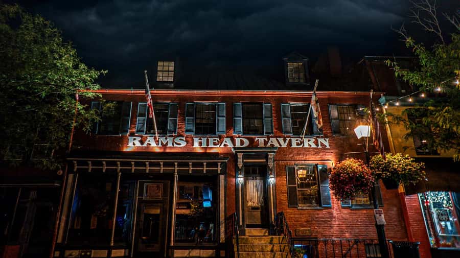 Annapolis: Ghosts of the Harbor & Old Town Tour - Reynolds Tavern and the rule about cussing