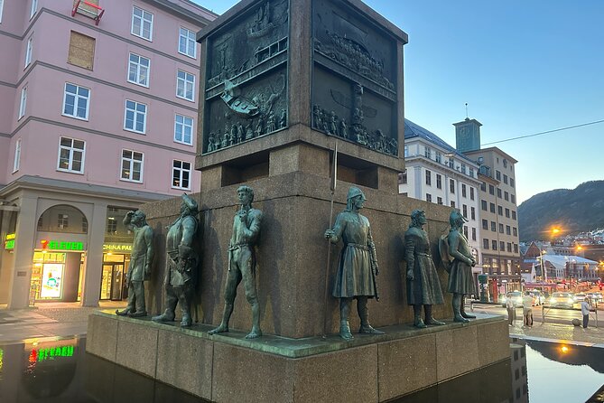 Audio Walking Tour in Bergen Famous Ghosts Location - The Old Town Hall and Its Dungeon Tales