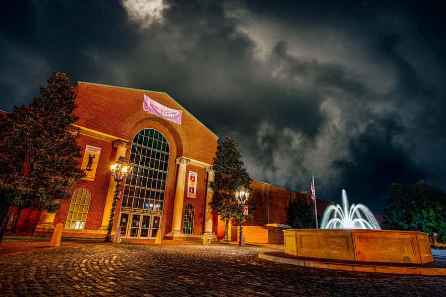 Augusta: Guided Walking Ghost Tour of Garden City - The Old Medical College and Victorian medical terror