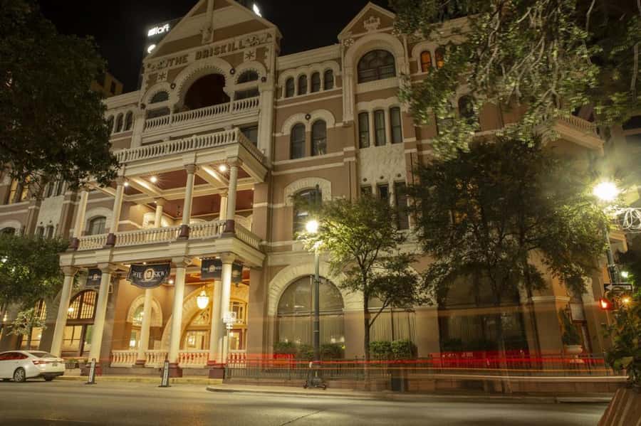 Austin Ghosts Spirits & Poltergeists Haunted Walking Tour - Why the one-hour length can be a good value