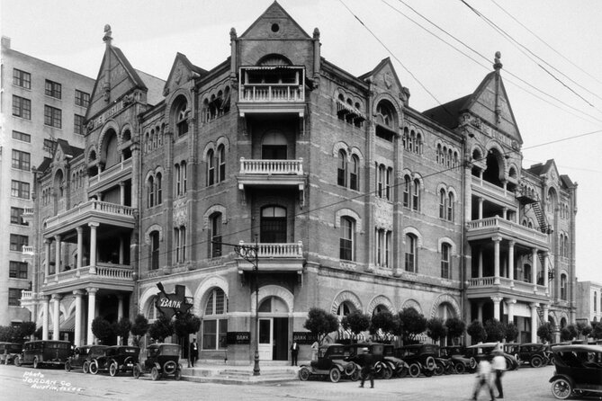 Austin’s Haunted Ghost & Murder Tour - What the $30 price delivers