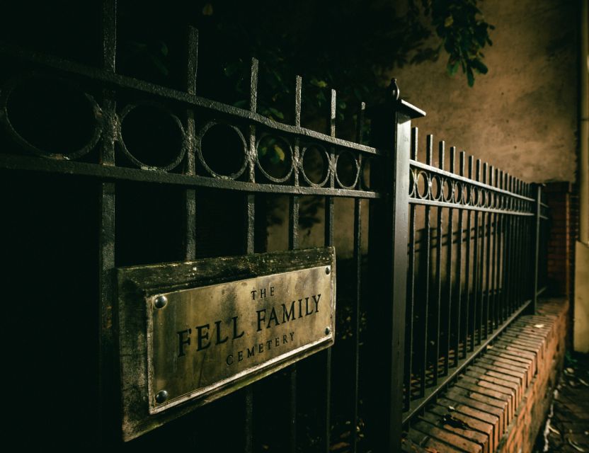 Baltimore: Boos and Booze Haunted Pub Crawl - A haunted night that begins at Max’s Tap House