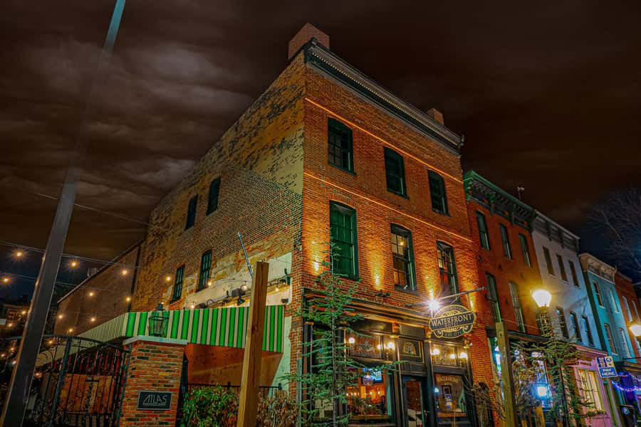 Baltimore: Raven's Revenge Walking Ghost Tour - Why Baltimore’s waterfront makes a good ghost-tour setting