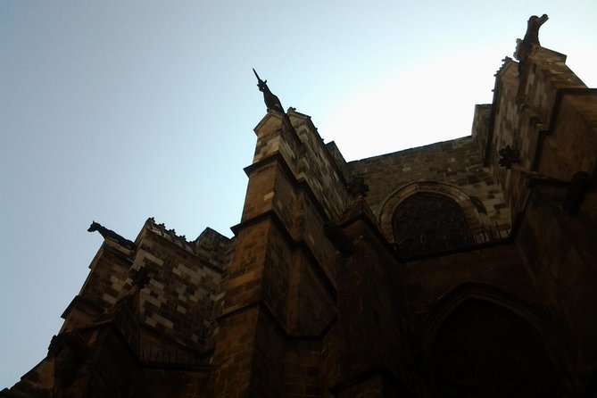 Barcelona: El Born Ghost Walking Tour - Placeta d’En Marcús and a Short Break