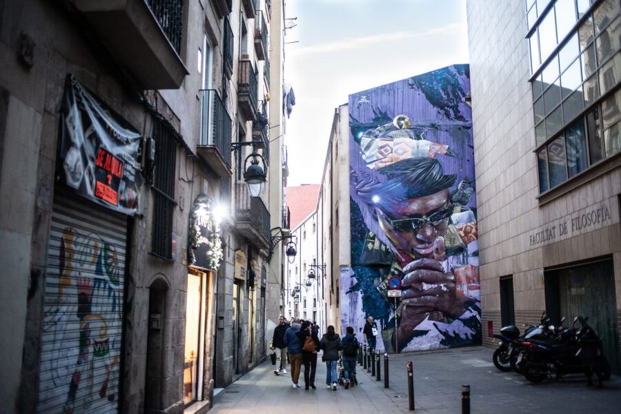 Barcelona's Dark History Walking Tour in El Raval - The old Hospital de la Santa Creu