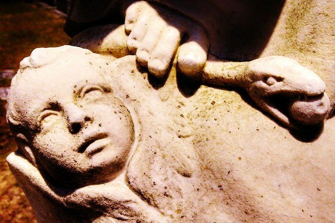 Bonaventure Cemetery's Secret Society Ghost Tour - Why the locked gates matter