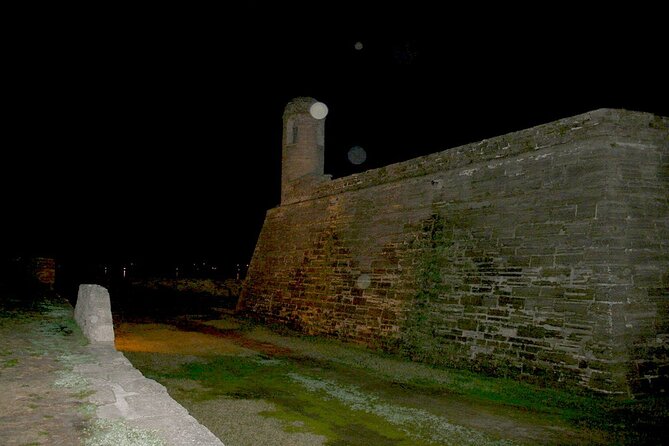 Bones Under Us, Ghost Tour with Archeology - Soldiers, lost jewelry, and the fort