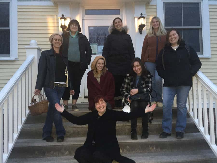 Boothbay Haunted Ghost Walking Tour - Harbor House Inn and the haunted bed-and-breakfast theme