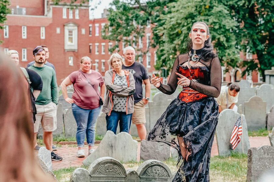 Boston: 1.5-Hour Ghosts and Gravestones Tour - A ghost tour with real Boston history underneath