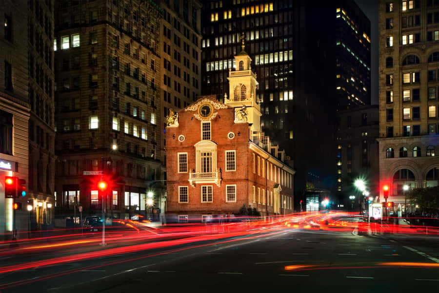 Boston: Boos and Brews Haunted Pub Crawl - Nine sites, four pubs, and a brisk Boston route