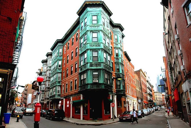 Boston Ghosts and Gravestones Trolley Tour - Key points to know