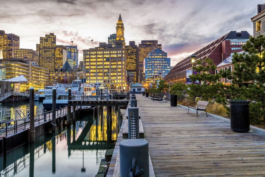 Boston: Haunted Pub Crawl of Historic Pubs and Taverns - The Revolutionary figures behind the ghost stories