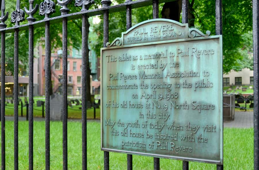 Boston: The Ghosts of Boston Tour - What the Guides Add to the Experience