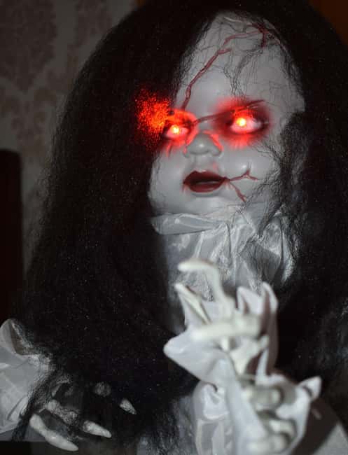 Braga: Escape Room, Haunted Mansion - Entering the Haunted Mansion Near Braga Parque