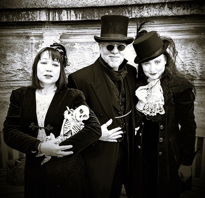 Bristol: Guided Ghost Tour - Bristol Cathedral is the right place to begin