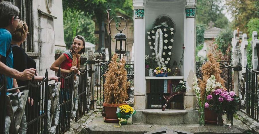 Bucharest: 3-Hour Dark History Tour with a Local - Why this Bucharest tour feels different