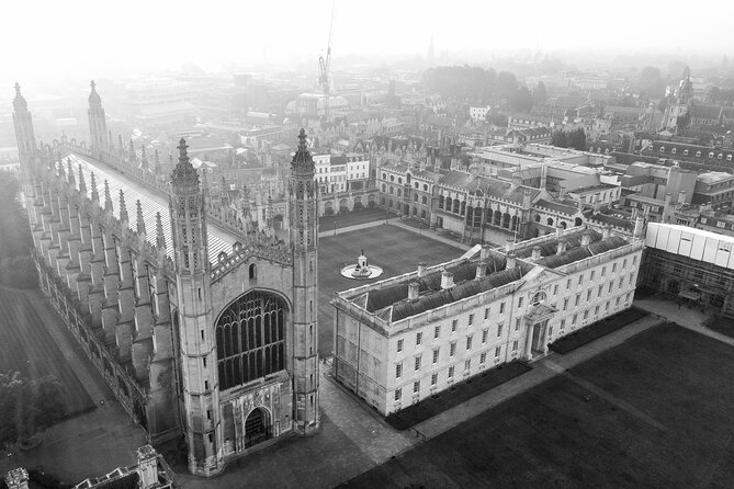 Cambridge University Ghost Tour by Alumni™ - Clare College and the meeting of science and the supernatural
