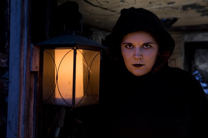 Canmore Ghost Walks - Dress for a mountain evening