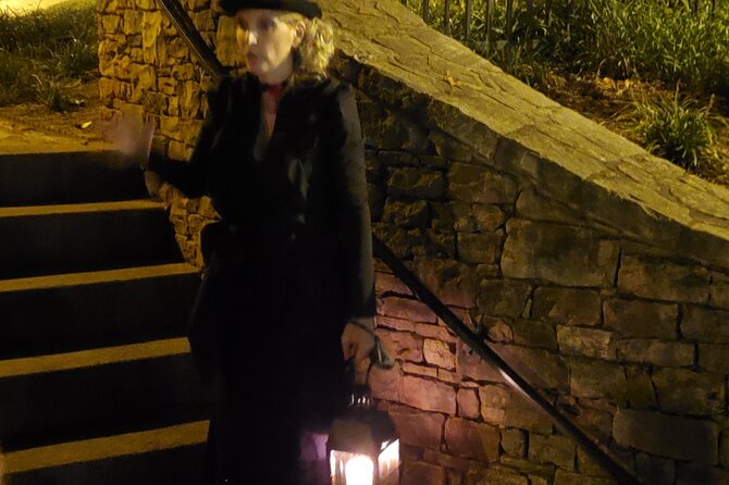 Carolina History and Haunts Charlotte Historical Ghost Walking Tour - The guide is the main attraction