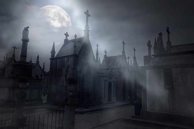 Cemetery and Ghost BYOB Bus Tour in New Orleans - City Park, Morning Call, and a break from the ghost stories