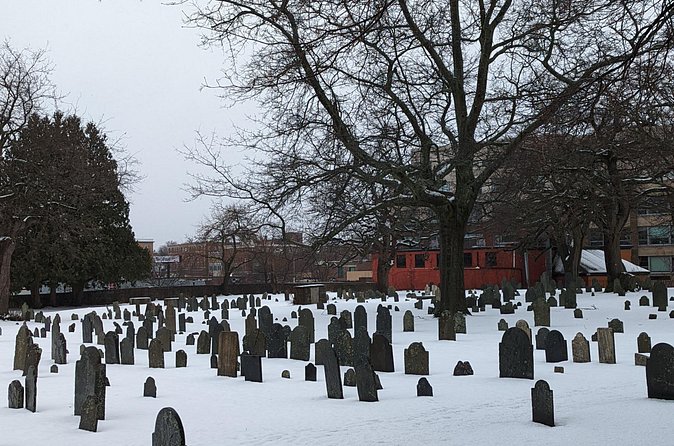Cemetery and Witchcraft Trials Tour - The value of a small group