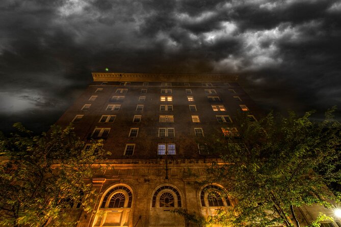 Chains, Coffins, & Curses: Charlottesville Ghost Tours - What $24 gets you, and what it does not