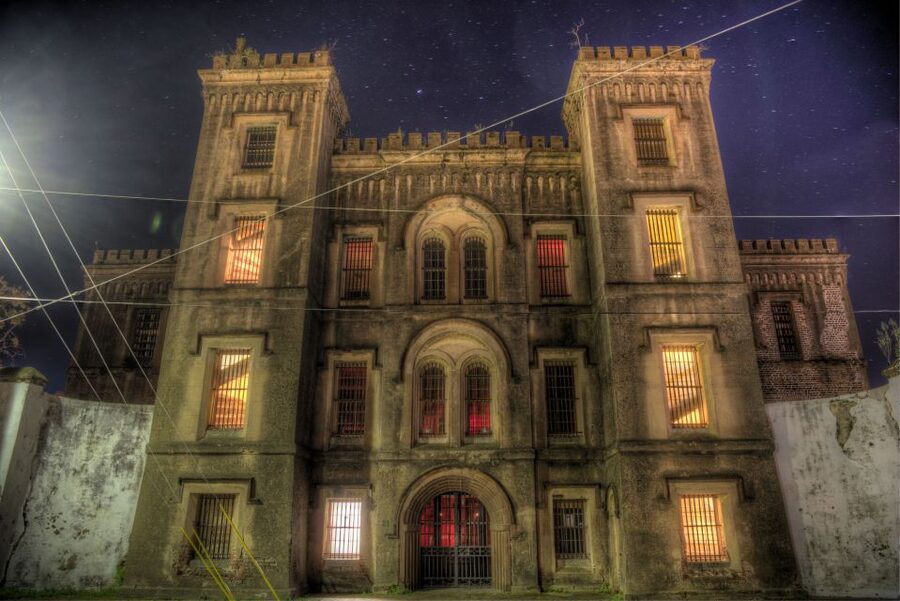 Charleston: Death and Depravity Ghost Walking Tour - What the guide can add to the night