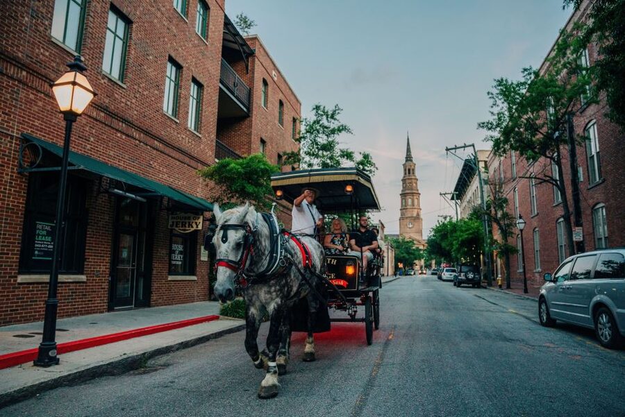 Charleston: Haunted Carriage Evening Tour - Starting at Old South Carriage Company