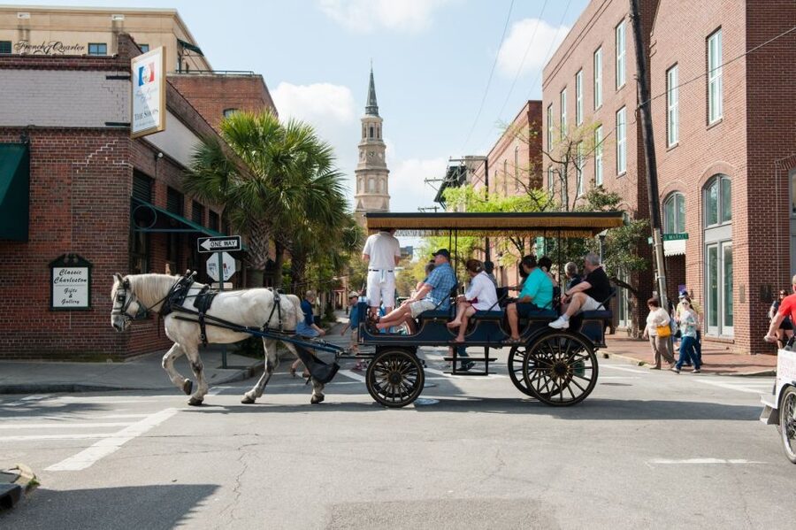 Charleston: Haunted Horse-Drawn Carriage Evening Tour - Meeting at the Big Red Barn near Market Street