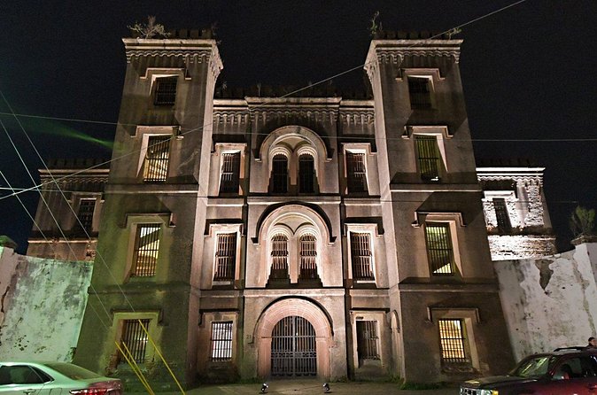 Charleston Haunted Jail Night-Time Walking Tour with Admission to Old City Jail - Practical details for a smoother night