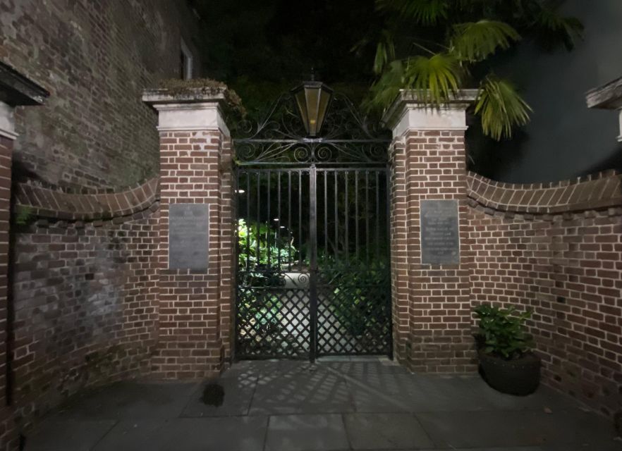Charleston: Real Hauntings of Charleston Guided Tour - Four Corners of Law: history at a busy intersection