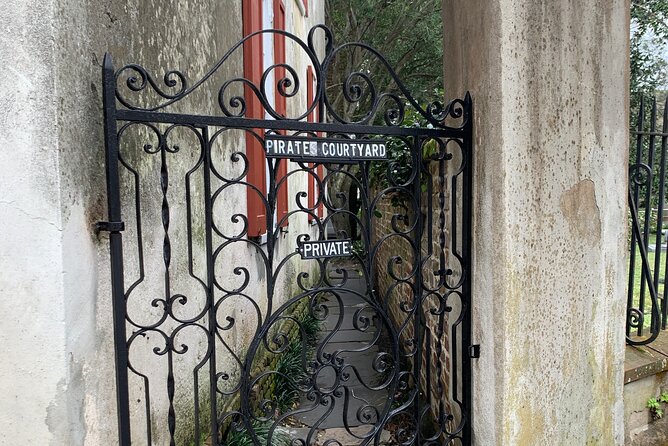 Charleston's Haunted Ghost Tour - Solo Smart Phone Guided Tour - Finishing outside the Old Charleston City Jail