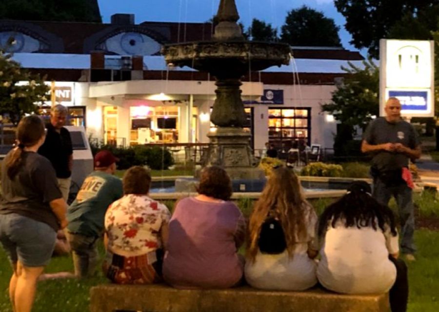 Chattanooga: Guided Ghost Walking Tour - A guide-led show with room for family laughter