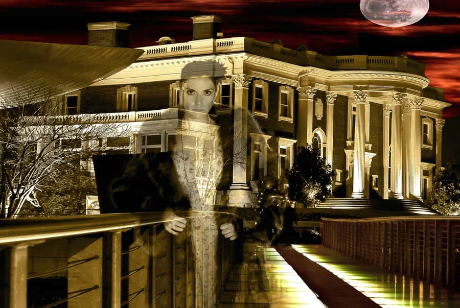 Chattanooga: Original Local Award-Winning Walking Ghost Tour - What the 90-minute walk feels like