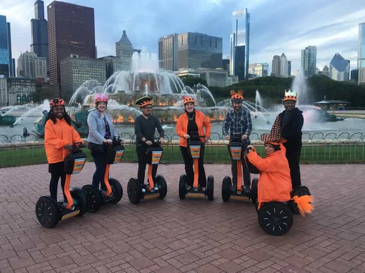 Chicago: Gangsters, Ghosts, and Haunted Hotels Segway Tour - Why this tour works best after dark