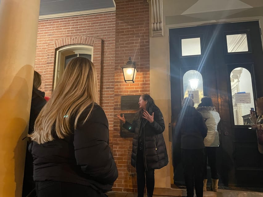 Chicago: Ghost Bus Tour of Haunted Locations - Lincoln Park and the ashes of the Great Chicago Fire