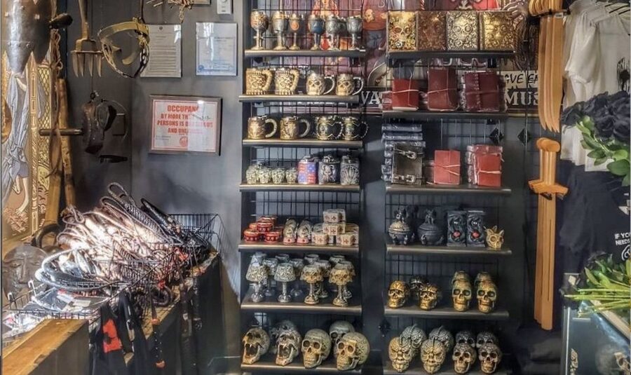 Chicago: Medieval Torture Museum Ticket with Ghost Hunting - Adding the Ghost Hunting Experience