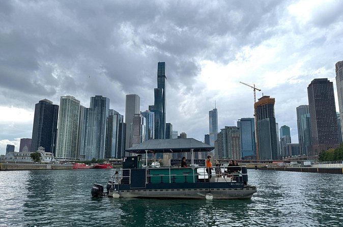 Chicago River Guided Ghost Tour - The place where the Great Chicago Fire began