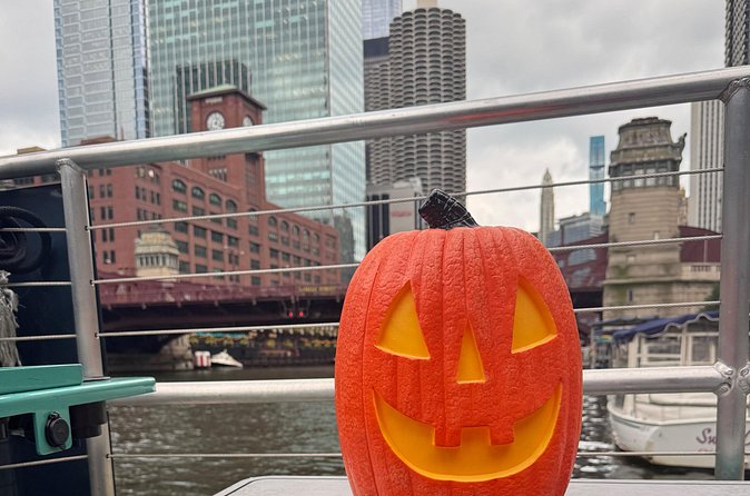 Chicago River Guided Ghost Tour - The Great Lakes disaster that claimed more than 800 lives