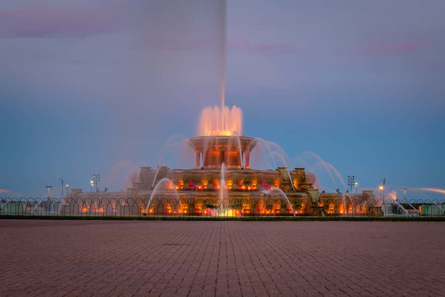 Chicago: Wind and Souls Adults Only Guided Ghost Tour - Why this Chicago ghost walk works