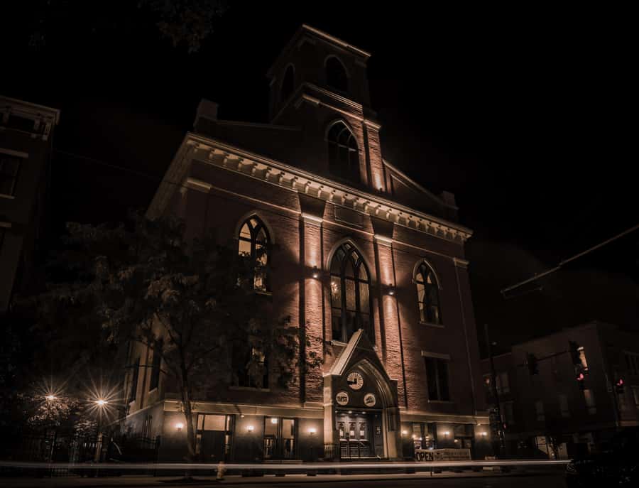 Cincinnati: Ghosts & Poltergeists Haunted Walking Tour - Why Cincinnati’s Over-the-Rhine is a fitting ghost-tour setting