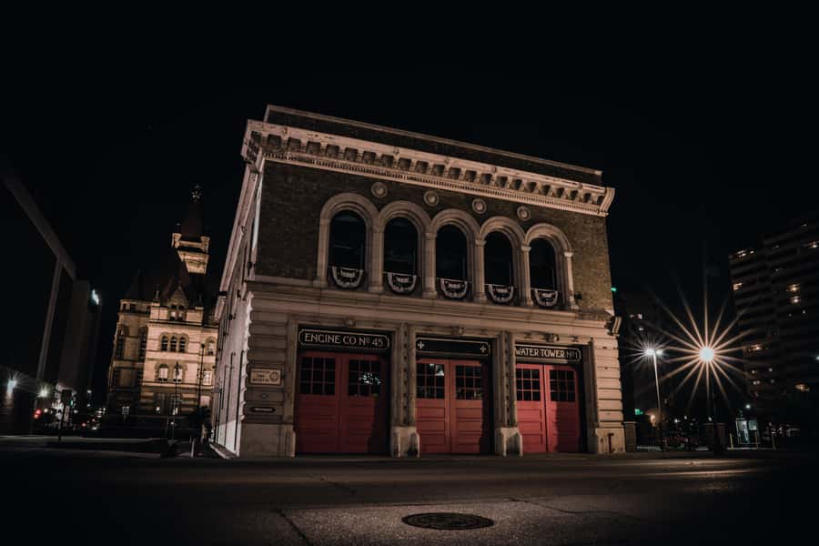 Cincinnati: Ghosts & Poltergeists Haunted Walking Tour - What Patrick and Sydney bring to the walk